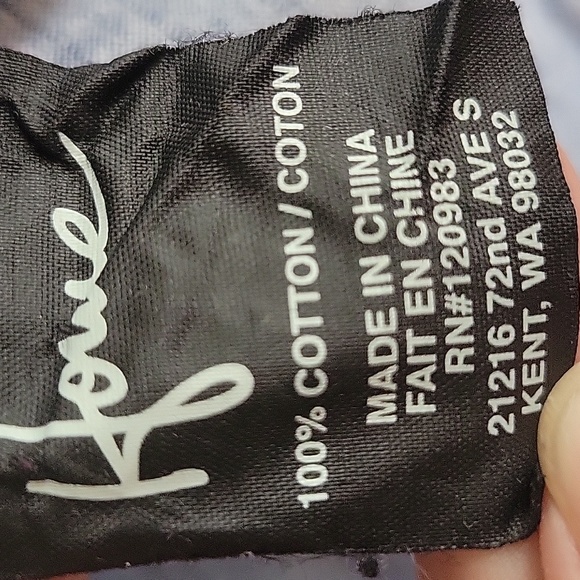 HOWE button down shirt short sleeved shades of blue striped. NWOT - Picture 6 of 6